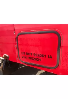 Freightliner COLUMBIA 120 Sleeper Door