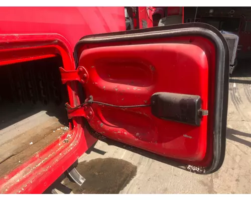 Freightliner COLUMBIA 120 Sleeper Door