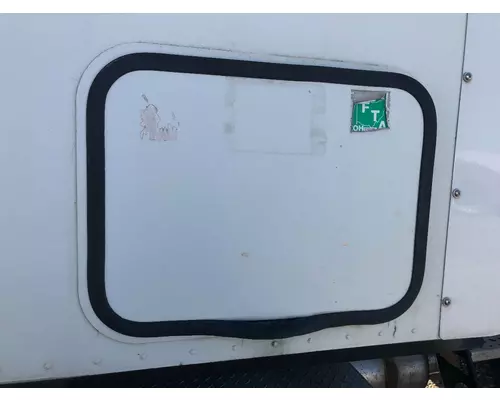 Freightliner COLUMBIA 120 Sleeper Door