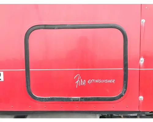 Freightliner COLUMBIA 120 Sleeper Door