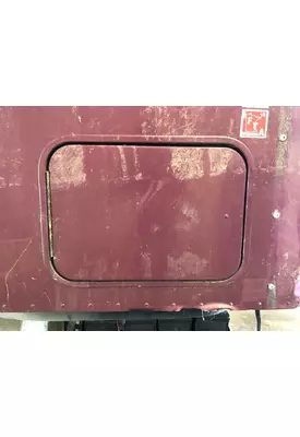 Freightliner COLUMBIA 120 Sleeper Door