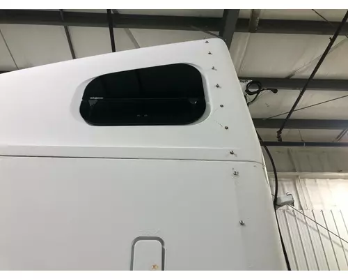 Freightliner COLUMBIA 120 Sleeper Window