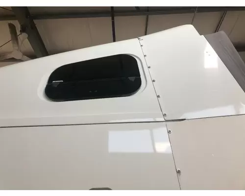 Freightliner COLUMBIA 120 Sleeper Window