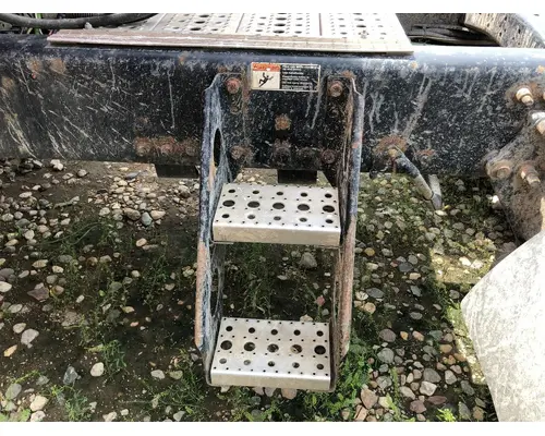 Freightliner COLUMBIA 120 Step (Fuel Tank, Fairing