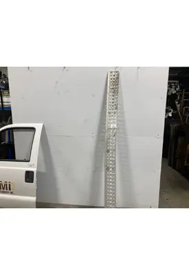 Freightliner COLUMBIA 120 Step (Fuel Tank, Fairing