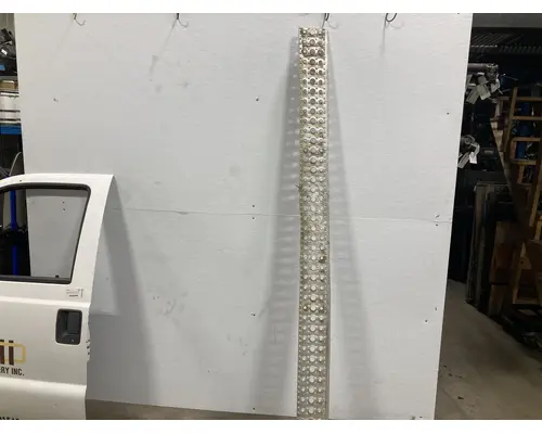 Freightliner COLUMBIA 120 Step (Fuel Tank, Fairing