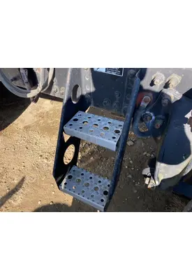 Freightliner COLUMBIA 120 Step (Fuel Tank, Fairing