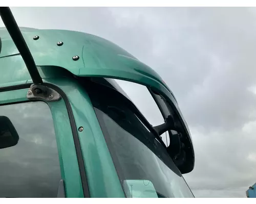 Freightliner COLUMBIA 120 Sun Visor (Exterior)