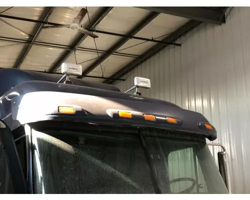 Freightliner COLUMBIA 120 Sun Visor (Exterior)