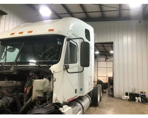 Freightliner COLUMBIA 120 Sun Visor (Exterior)