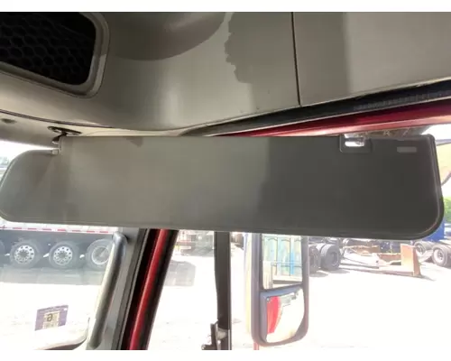 Freightliner COLUMBIA 120 Sun Visor (External)