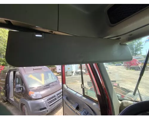 Freightliner COLUMBIA 120 Sun Visor (External)