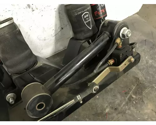 Freightliner COLUMBIA 120 Suspension