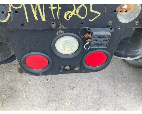 Freightliner COLUMBIA 120 Tail Panel