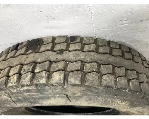 Freightliner COLUMBIA 120 Tires