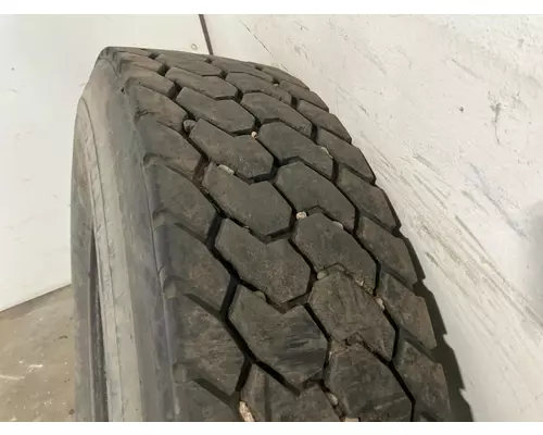 Freightliner COLUMBIA 120 Tires