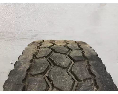 Freightliner COLUMBIA 120 Tires