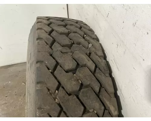 Freightliner COLUMBIA 120 Tires