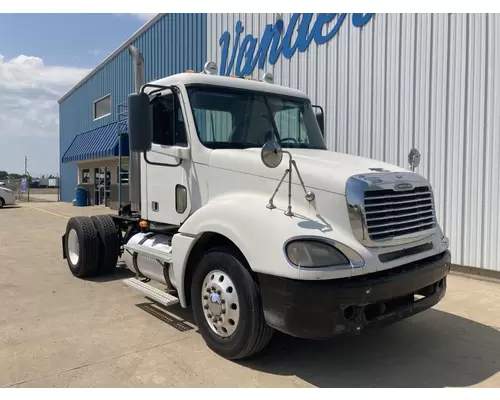 Freightliner COLUMBIA 120 Truck