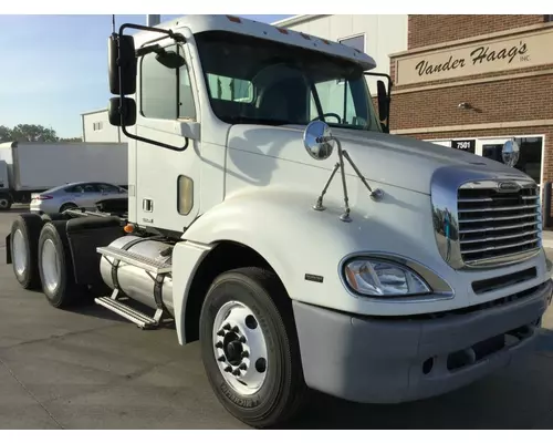 Freightliner COLUMBIA 120 Truck