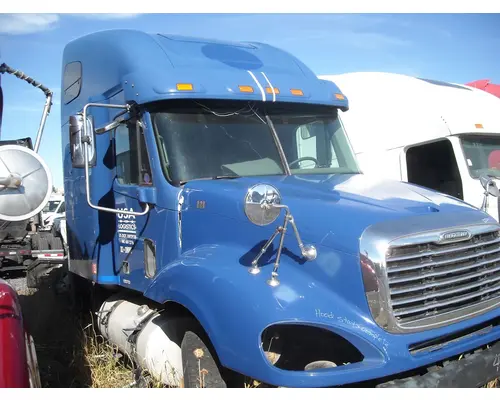 Freightliner COLUMBIA Cab