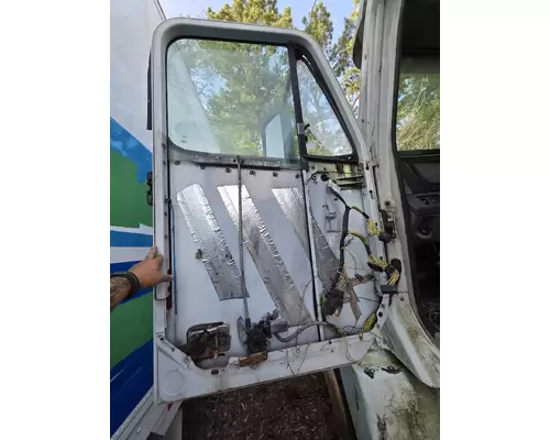 Freightliner COLUMBIA Door Assembly, Front