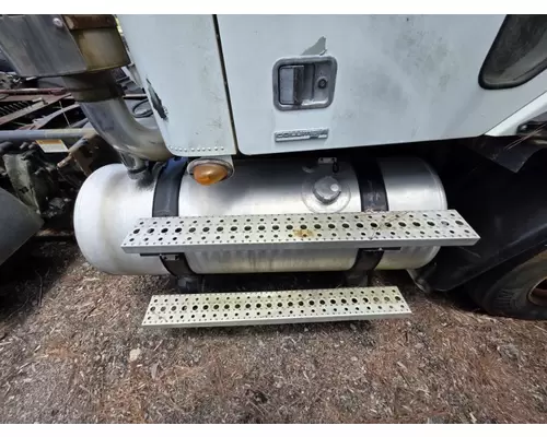Freightliner COLUMBIA Fuel Tank