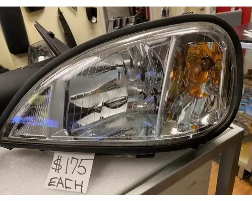 Freightliner COLUMBIA Headlamp Assembly