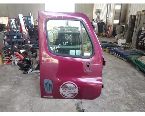 Door Assembly, Front FREIGHTLINER CASCADIA 113-125 LKQ Thompson Motors - Wykoff