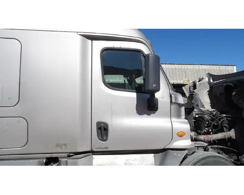 Door Assembly, Front FREIGHTLINER CASCADIA 113-125 LKQ Thompson Motors - Wykoff