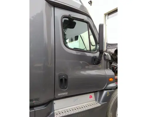 Door Assembly, Front FREIGHTLINER CASCADIA 113-125 LKQ Thompson Motors - Wykoff