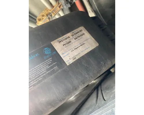 Freightliner Cascadia 113 Air Cleaner