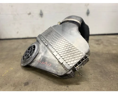 Freightliner Cascadia 113 Air Cleaner