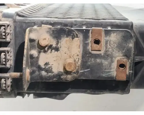 Freightliner Cascadia 113 Air Cleaner