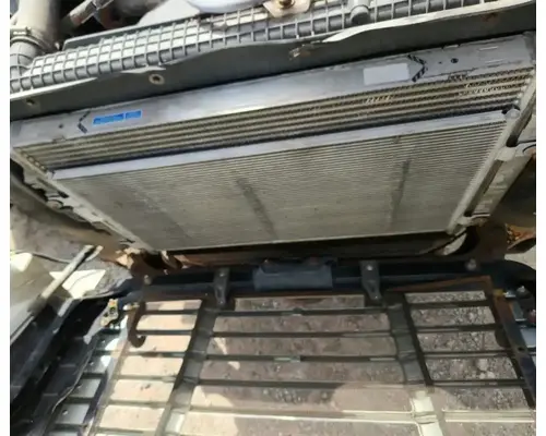 Freightliner Cascadia 113 Air Conditioner Condenser