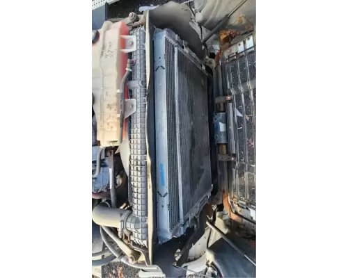 Freightliner Cascadia 113 Air Conditioner Condenser