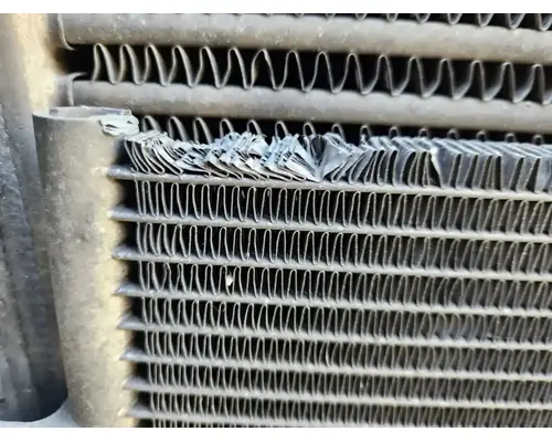 Freightliner Cascadia 113 Air Conditioner Condenser