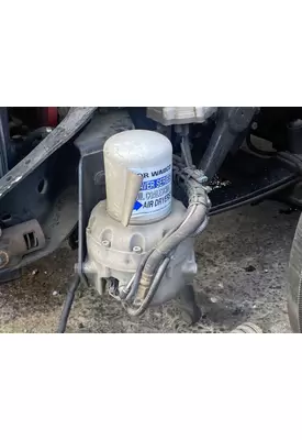 Freightliner Cascadia 113 Air Drier