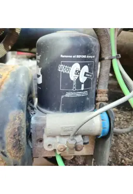 Freightliner Cascadia 113 Air Drier