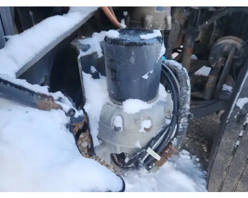 Freightliner Cascadia 113 Air Drier