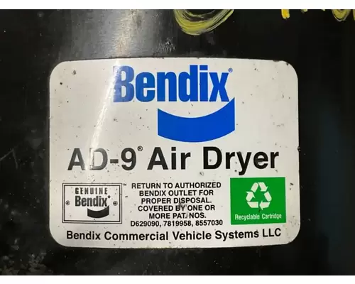 Freightliner Cascadia 113 Air Drier