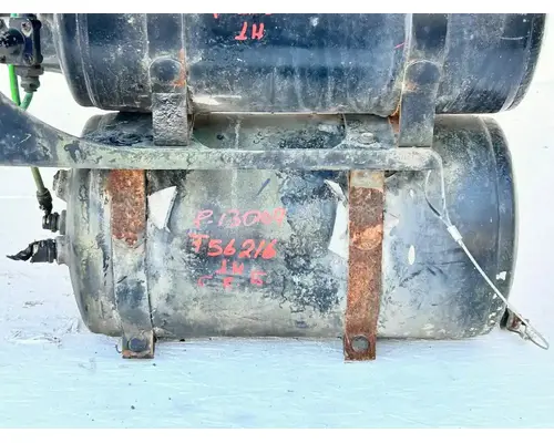 Freightliner Cascadia 113 Air Tank