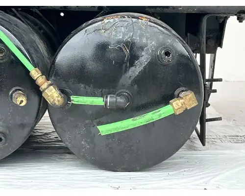 Freightliner Cascadia 113 Air Tank