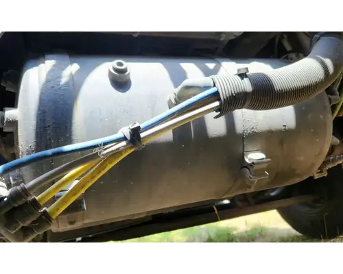 Air Tank Freightliner Cascadia 113 Complete Recycling Group LLC