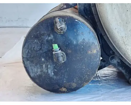 Freightliner Cascadia 113 Air Tank