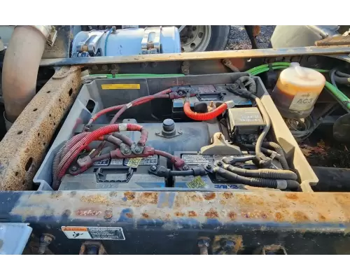 Freightliner Cascadia 113 Battery Box