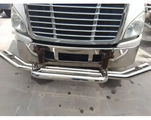 Bumper Assembly, Front FREIGHTLINER CASCADIA 113 LKQ Thompson Motors - Wykoff