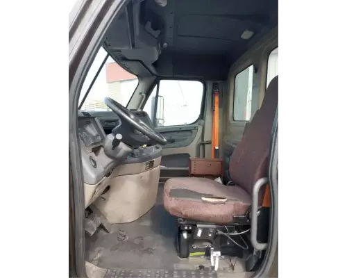Freightliner Cascadia 113 Cab