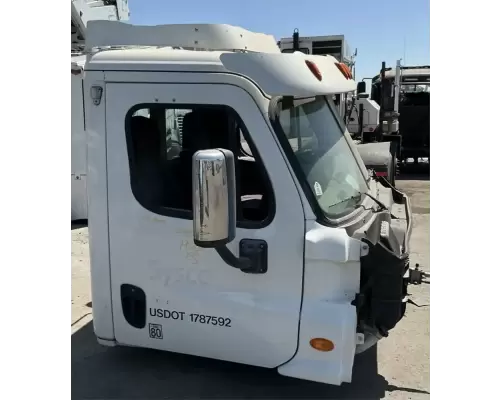 Freightliner Cascadia 113 Cab