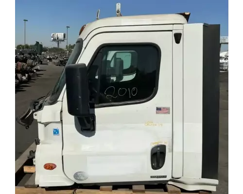 Freightliner Cascadia 113 Cab